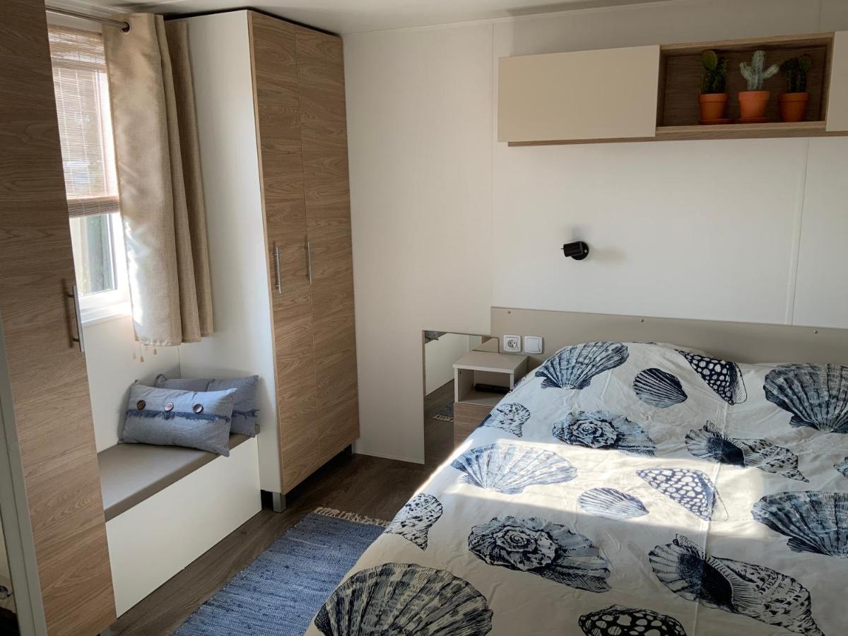 Chalet In Renesse Esterno foto